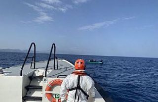 Kuşadası’nda 10 düzensiz göçmen ve organizatörler...