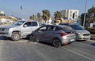 Kuşadası’nda trafik kazası: 2 yaralı