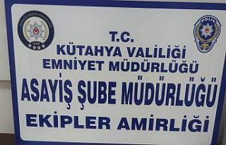 Kütahya’da araması bulunan şahsın üzerinde...