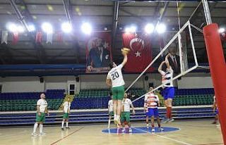 Kütahya’da voleybol turnuvası