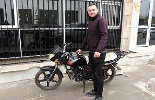 Kütahyalı kurye motosikletine kavuştu