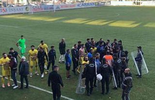 Maç sonu büyük kavga çıktı!