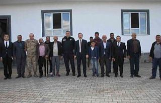 Malazgirt Kaymakamı Bayram köy ziyaretlerini sürüyor
