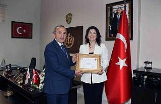 Manisa TSO Başkanı Mehmet Yılmaz mazbatasını...