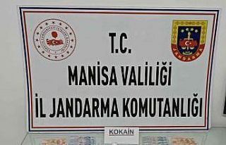 Manisa’da durdurulan otomobilden kokain çıktı