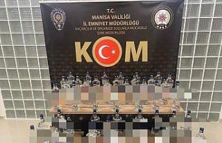 Manisa’ya sahte rakı sokmaya çalışırken yakalandı