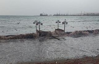 Marmara’da lodos şiddetini artırdı