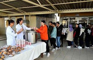 Mersin’de YKS öğrencilirine ’1 ekmek 1 çorba’...