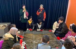 Minik arkeologlar iş başında