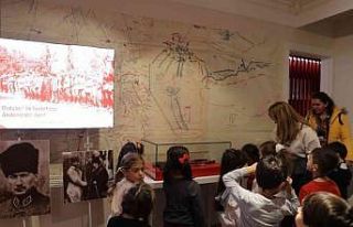 Minik öğrenciler Atatürk ve Milli Mücadele Anı...