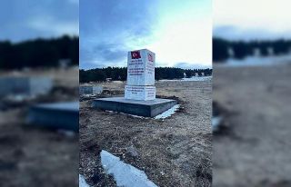 Muğla’da hazırlanan 35 tonluk mermer kaide Sarıkamış...