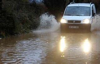 Muğla’da şiddetli yağış bazı cadde ve sokakları...