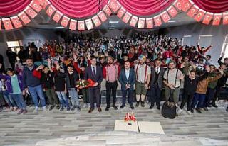 Muradiye’de çocuklar için tiyatro etkinliği