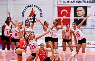 Muratpaşa’nın sultanları kendi evinde galibiyet...