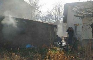 Odunlukta çıkan yangın büyümeden kontrol altına...