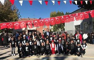 Öğrenci ve öğretmenlerden muhteşem gösteri