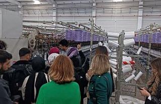 Öğrenciler triko tasarımını yerinde inceledi