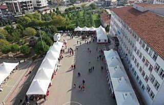 Okul bir günde 1445 ünite kan topladı