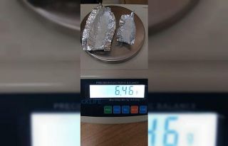 Okul Önünde Bekleyen Araçtaki Şahıstan Uyuşturucu...