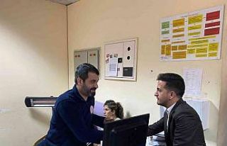 Öz Sağlık İş Diyarbakır Şube Başkanı Aküzüm,...