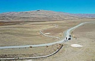 Özalp ilçesinin kurak arazisi suyu kavuşturuldu