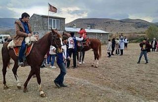 Özel eğitim öğrencileri cirit sahasında