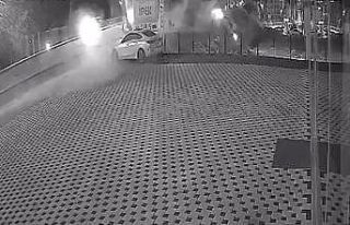 Park halindeki araca çarpıp tarlaya uçtu