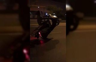 Pendik’te motosiklet ile tek teker üzerinde tehlikeli...