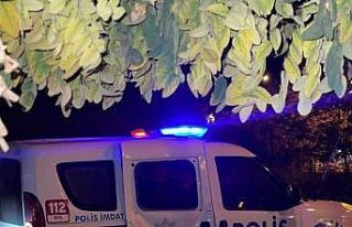 Polis ekip aracı ile otomobil çarpıştı: 3 yaralı