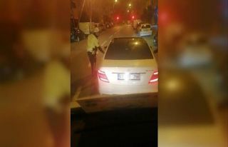 Polise kapıyı açmayan sürücü kontrol noktasından...