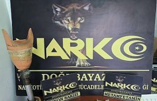 Protez bacağında yurda uyuşturucu sokmaya çalışan...