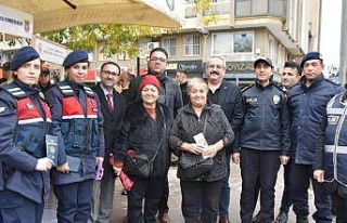 Salihli’de kadına yönelik şiddete karşı farkındalık...