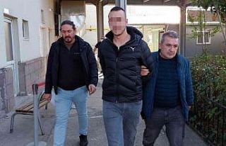 Samsun’a 2 kişiyi silahla yaralayan genç yakalandı