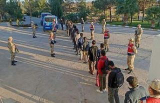 Şanlıurfa’da 24 kaçak göçmen yakalandı