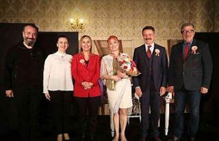 “Sardunya Kokan Kadınlar” sahnelendi