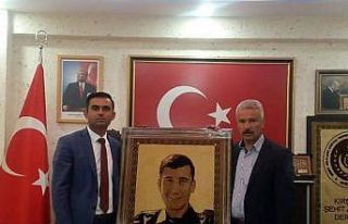 Şehit Aileleri Derneğinde yaşanan kriz valiliğin...