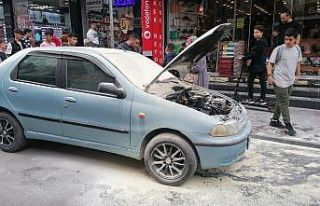 Seyir halindeki otomobilde yangın çıktı