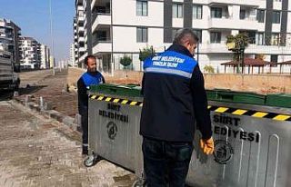 Siirt belediyesi çöp konteynerleri yenileniyor