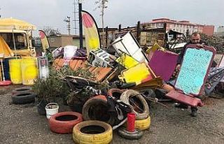 Siirt’te izinsiz levhalar kaldırıldı