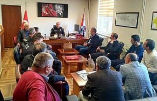 Simav İlçe Emniyet Müdürü Secaattin Aktay, muhtarlarla...