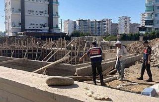 Site şantiyesinde havuz kalıbı çöktü: 1 ölü