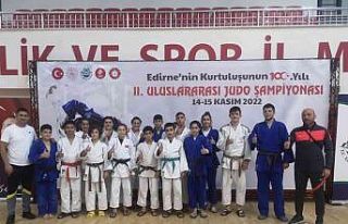 Sivaslı judocular Edirne’den 9 madalya ile döndü