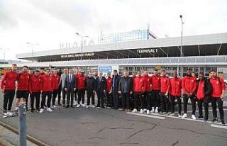 Sivasspor kafilesi Prag’a ulaştı