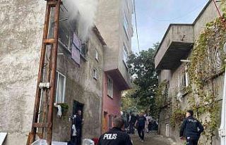 Sobadan sıçrayan kıvılcım evi yaktı