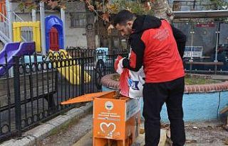 Sokaktaki canlar mamaya kolayca ulaşıyor