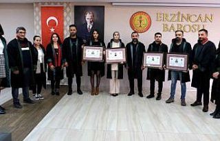 Stajyer avukatlar ruhsatnamelerini aldılar