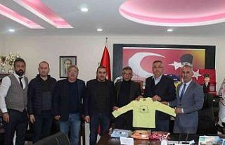 STSO’dan Kula’daki ihtiyaç sahibi öğrencilere...