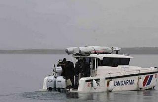 Suda kaybolan balıkçının bulunması için çalışmalar...