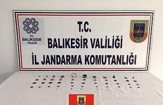 Susurluk ve Bandırma’da tarihi eser operasyonu