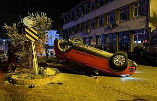 Takla atan araçtaki sürücüyü emniyet kemeri kurtardı